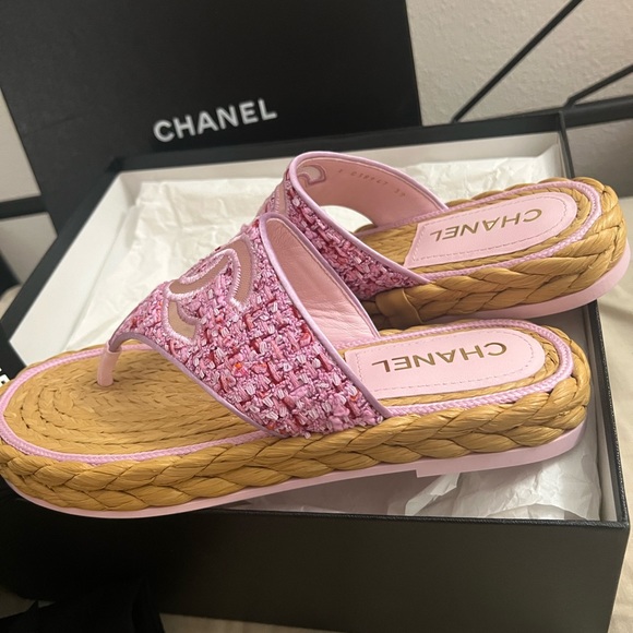 NEW in box. Chanel Pink Tweed Sandals - Picture 10 of 12